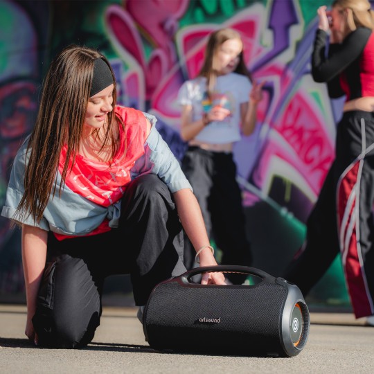 PWR04 | Portable waterproof Bluetooth boombox